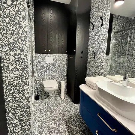 Apartment Teofila Magdzinskiego 5 *