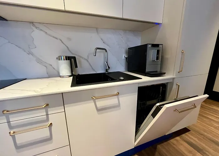 Teofila Magdzinskiego 5